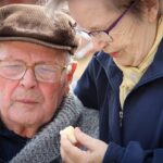 découvrez notre service de casting spécifiquement conçu pour les seniors, mettant en avant des opportunités variées dans le domaine du cinéma, de la télévision et du théâtre. rejoignez notre communauté et trouvez des rôles qui vous correspondent, tout en célébrant l'expérience et le talent des acteurs seniors.