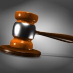 découvrez l'univers des enchères avec auctioneer, votre plateforme incontournable pour acheter et vendre des objets uniques. participez à des enchères en ligne passionnantes et bénéficiez d'opportunités exceptionnelles pour enrichir votre collection !