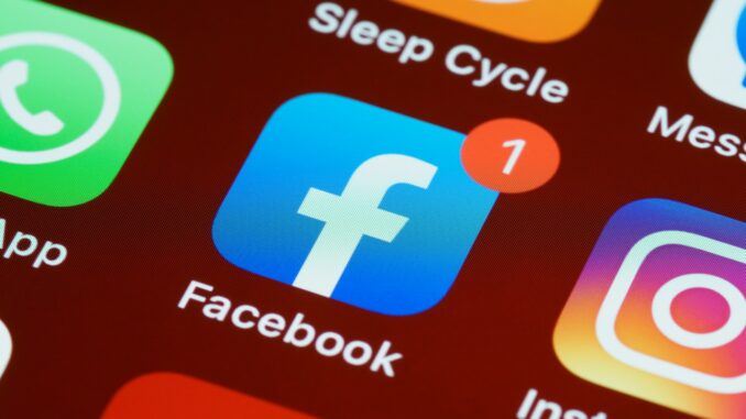 Utiliser les médias sociaux pour obtenir une bonne information sur l'actualité Informations et médias sociaux : Impact, enjeux et bonnes pratiques