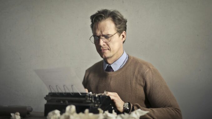 Chroniques du web : regards sur un univers numérique en perpétuelle mutation